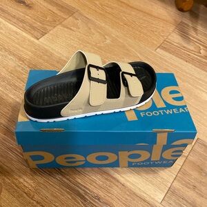 Lennon Heritage Sandle size 9